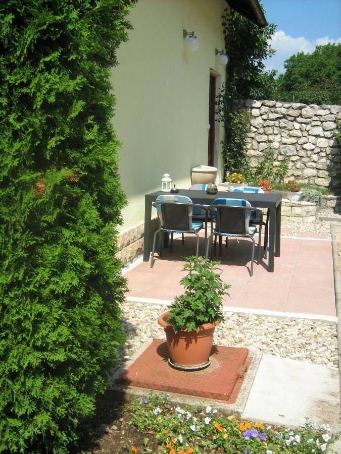 Guesthouse Mario Korenica Exteriör bild